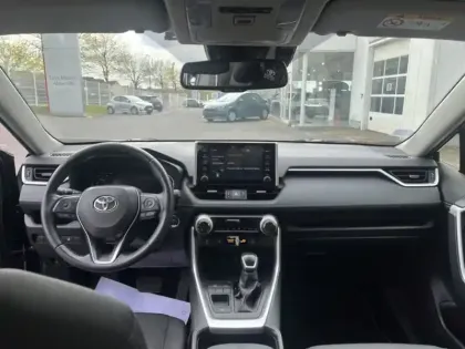 Photo 15 Toyota Rav4 Hybride 2WD 218ch Dynamic