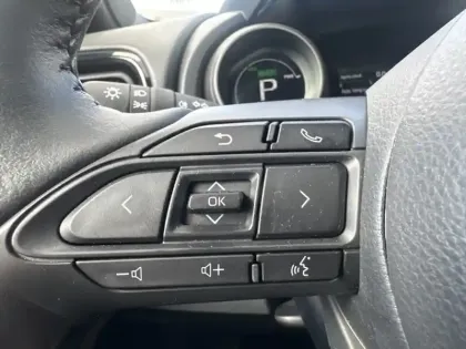 Photo 16 Toyota Yaris Hybride 1.5 HYBRID 116H DESIGN AWD AUTO