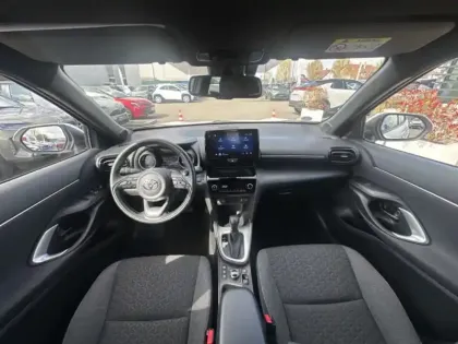 Photo 10 Toyota Yaris Hybride 1.5 HYBRID 116H DESIGN AWD AUTO