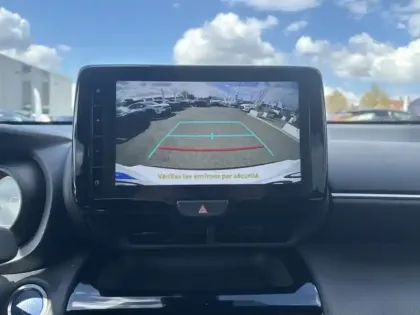 Photo 19 Toyota Yaris Hybride 1.5 HYBRID 116H DESIGN AWD AUTO