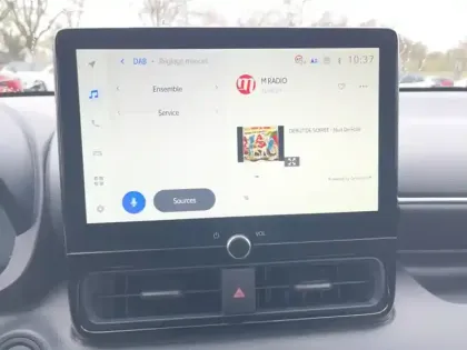 Photo 11 Toyota Yaris Hybride 116h Design