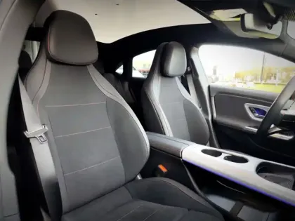 Photo 9 Mercedes CLA Gén. III (C174/C178) Ph1 AMG Line 4