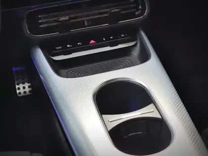 Photo 12 Mercedes CLA Gén. III (C174/C178) Ph1 AMG Line 4