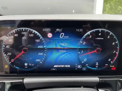 Photo 27 Mercedes GLA AMG 35 4MATIC