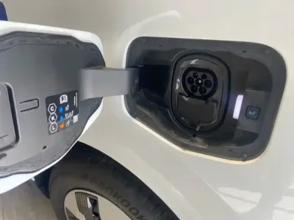 Photo 18 Ford Transit Courier Gén. II Ph1 Limited 2