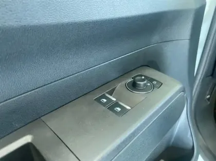 Photo 5 Ford Transit Courier Gén. II Ph1 Limited 2