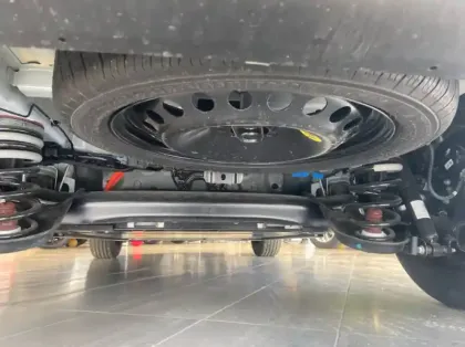 Photo 28 Ford Transit Courier Gén. II Ph1 Limited 2