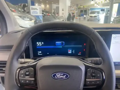 Photo 6 Ford Transit Courier Gén. II Ph1 Limited 2