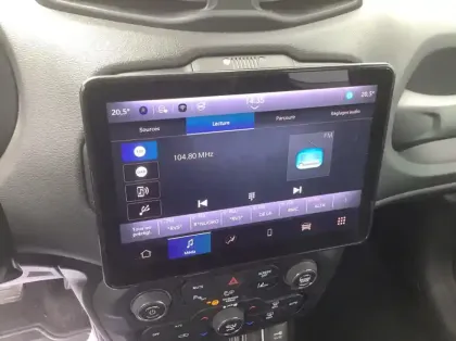 Photo 14 Jeep Renegade Nouveau 1.5 Turbo T4 130 ch BVR7 e-Hybrid Summit