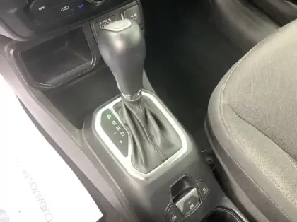 Photo 21 Jeep Renegade Nouveau 1.5 Turbo T4 130 ch BVR7 e-Hybrid Summit