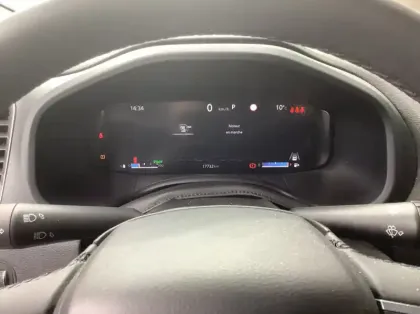 Photo 13 Jeep Renegade Nouveau 1.5 Turbo T4 130 ch BVR7 e-Hybrid Summit