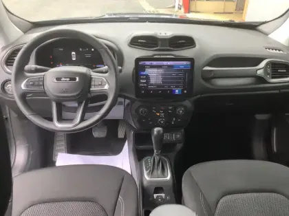 Photo 12 Jeep Renegade Nouveau 1.5 Turbo T4 130 ch BVR7 e-Hybrid Summit