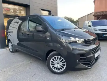 Photo 24 Peugeot Expert III Taille M 2.2 Diesel 180 S&S EAT8