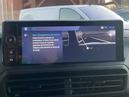 Photo 13 Peugeot Expert III Taille M 2.2 Diesel 180 S&S EAT8