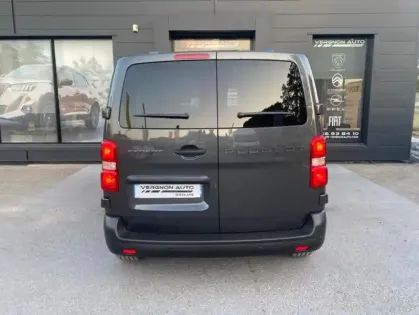 Photo 28 Peugeot Expert III Taille M 2.2 Diesel 180 S&S EAT8