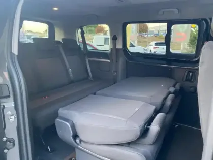 Photo 18 Peugeot Expert III Taille M 2.2 Diesel 180 S&S EAT8