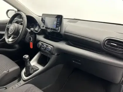 Photo 21 Toyota Yaris 70 VVT-i Dynamic