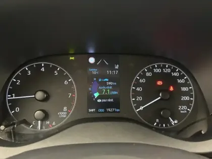 Photo 23 Toyota Yaris 70 VVT-i Dynamic