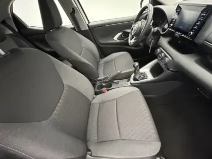 Photo 20 Toyota Yaris 70 VVT-i Dynamic