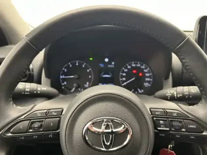 Photo 11 Toyota Yaris 70 VVT-i Dynamic