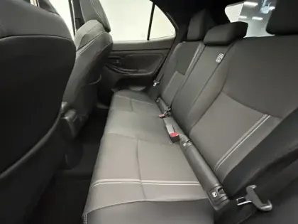 Photo 18 Toyota Yaris Gén. I Ph1 NG Première 5