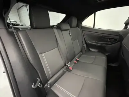 Photo 16 Toyota Yaris Gén. I Ph1 NG Première 5