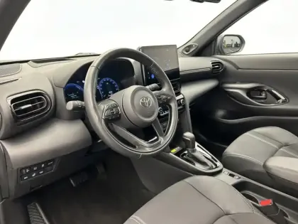 Photo 23 Toyota Yaris Gén. I Ph1 NG Première 5