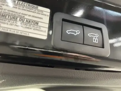 Photo 11 Toyota Yaris Gén. I Ph1 NG Première 5