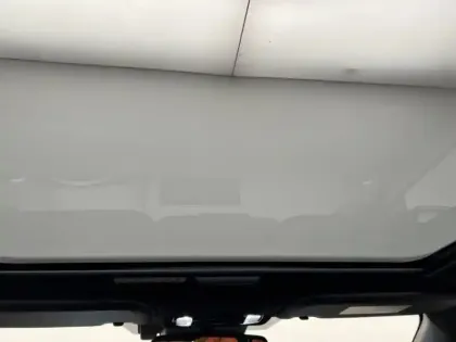 Photo 17 Toyota Yaris Gén. I Ph1 NG Première 5