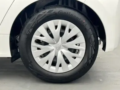 Photo 8 Toyota Yaris Hybride 116h Dynamic