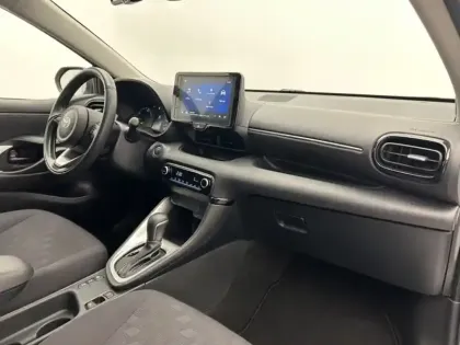 Photo 19 Toyota Yaris Hybride 116h Dynamic