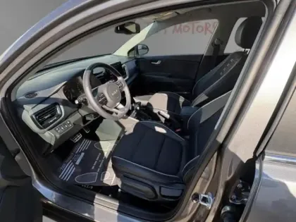 Photo 11 Kia Stonic Gén. I Ph2 GT Line 5