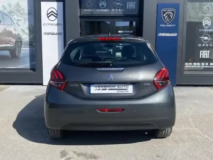 Photo 29 Peugeot 208 1.2 PureTech 82 Allure