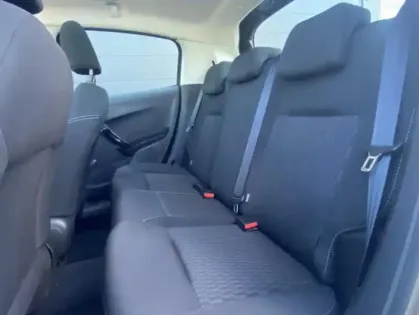 Photo 21 Peugeot 208 1.2 PureTech 82 Allure