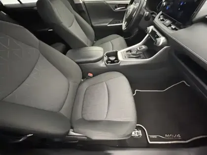 Photo 20 Toyota Rav4 Hybride 2WD 218ch Dynamic