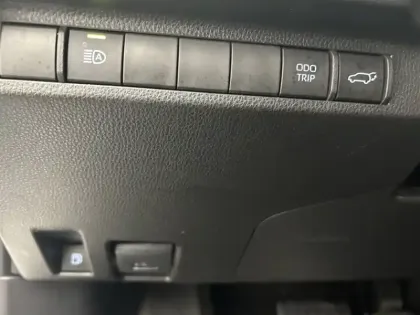 Photo 14 Toyota Rav4 Hybride 2WD 218ch Dynamic