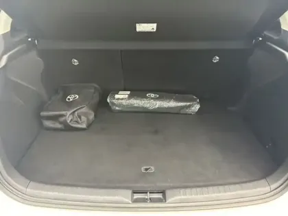 Photo 9 Toyota Yaris Hybride 116h Design