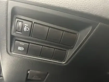 Photo 12 Toyota Yaris Hybride 116h Design