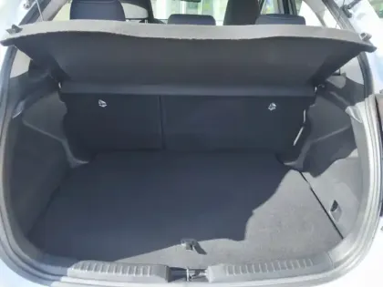 Photo 8 Toyota Yaris Hybride 116h Dynamic