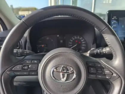 Photo 14 Toyota Yaris Hybride 116h Dynamic