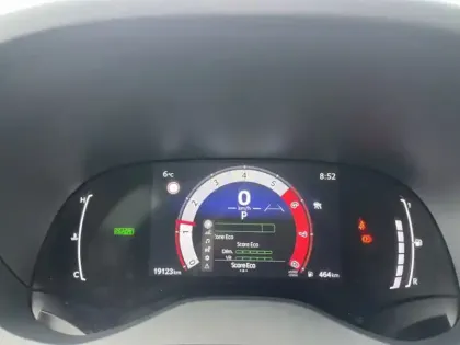 Photo 17 Toyota Yaris Hybride 116h Design