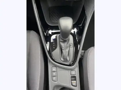 Photo 12 Toyota Yaris Hybride 116h Design