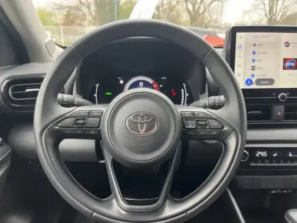 Photo 15 Toyota Yaris Hybride 116h Design