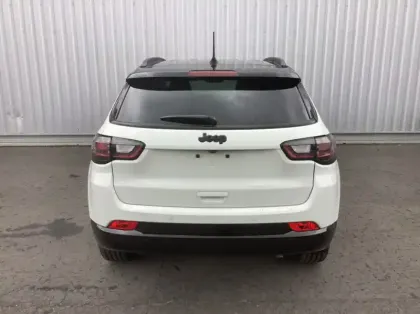 Photo 5 Jeep Compass 1.5 Turbo T4 130 ch BVR7 e-Hybrid Summit