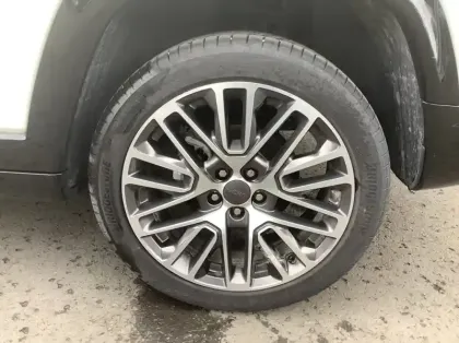 Photo 8 Jeep Compass 1.5 Turbo T4 130 ch BVR7 e-Hybrid Summit