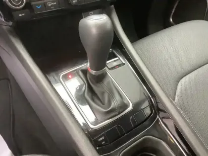 Photo 21 Jeep Compass 1.5 Turbo T4 130 ch BVR7 e-Hybrid Summit