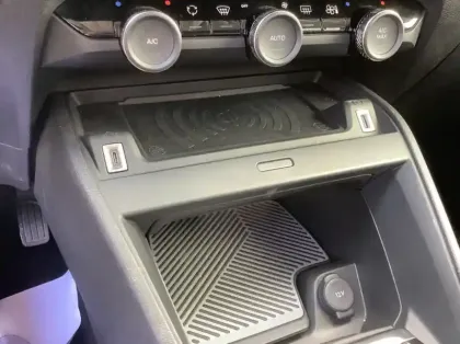 Photo 20 Citroën C4 Gén. III Ph1 NG MAX 5