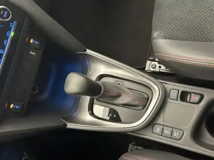 Photo 13 Toyota Yaris Gén. I Ph1 GR Sport 5