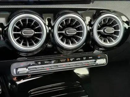 Photo 32 Mercedes Classe A Gén. IV (W177) Ph2 AMG Line 5