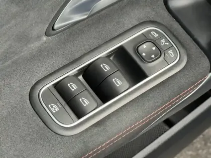 Photo 27 Mercedes Classe A Gén. IV (W177) Ph2 AMG Line 5